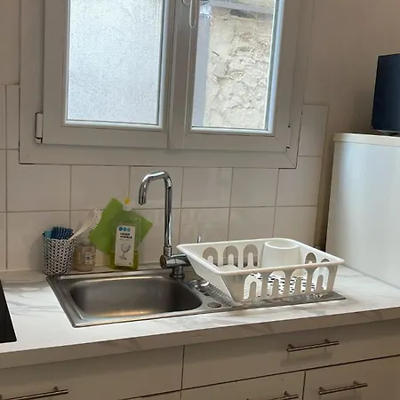 Apartment Montmartre 15 Min Du Sacre-coeur, Cosy & Chauffe *